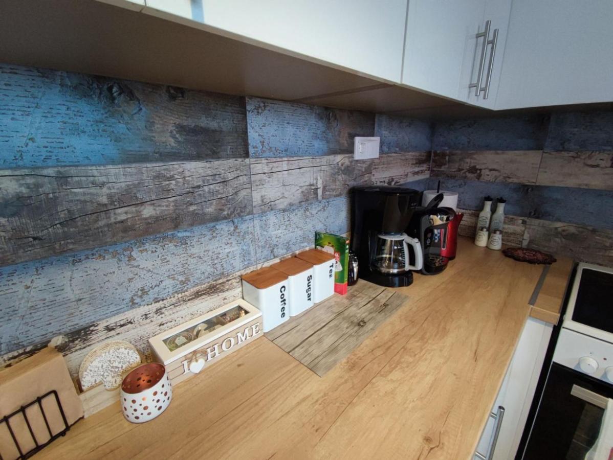 Wood & White Apartment In Historic Center With 2 Bedrooms Ioannina Ngoại thất bức ảnh